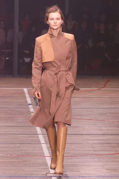 Look 25